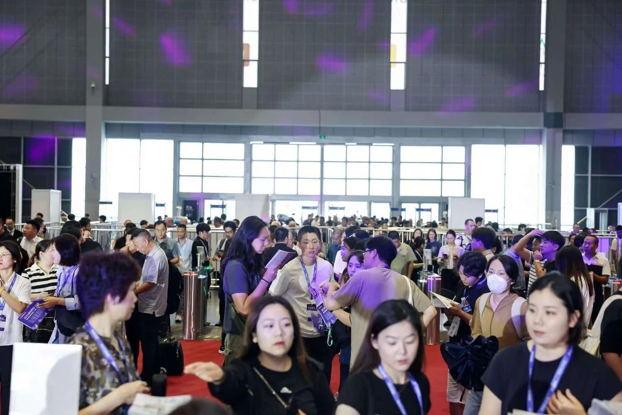 主办官宣《2026上海家具展暨上海睡眠家具展》时间及展馆